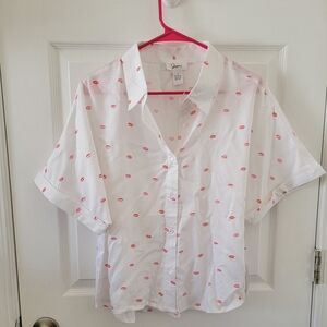 Japna Lips Print White Button Down NWT
